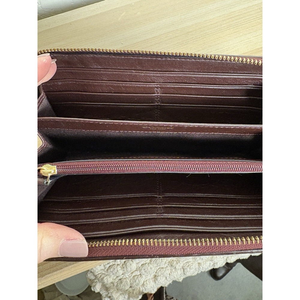 Coach Wallet Brown Gathered Twist Accordian Zip‎ Gold Zip Classic Sophisticated - Picture 7 of 7